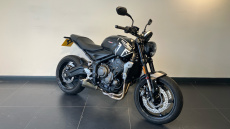 Triumph Trident (20MY)